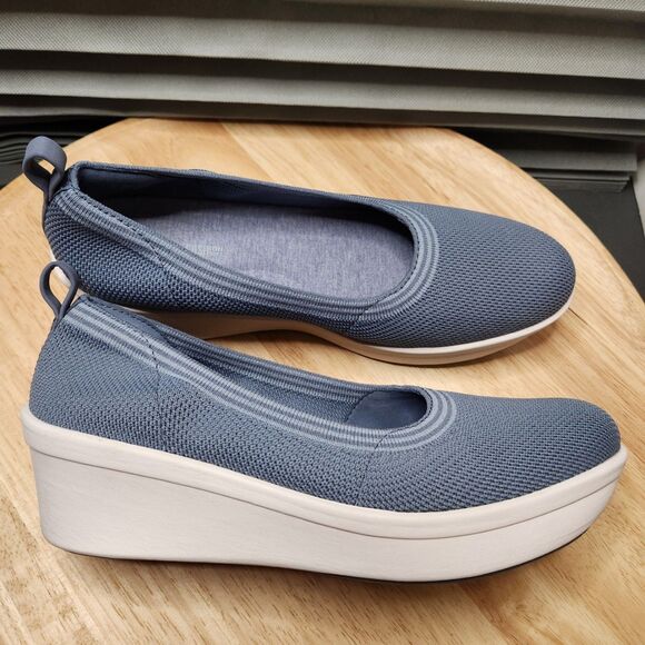 Clarks Cloudsteppers Step Rose Fern – Women’s 9W | Blue Slip-On Wedge - Picture 1 of 9